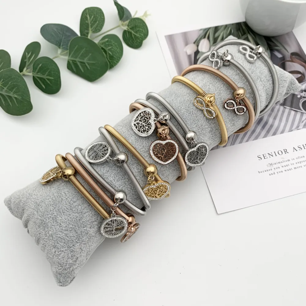 [BPA7667-Mix Con Strass-12 Pz Bracciali in Acciaio] 12Pz Bracciali Elastici in Acciaio+Cuscino in Omaggio - BPA7667-Mix Con Strass-12 Pz Bracciali in Acciaio