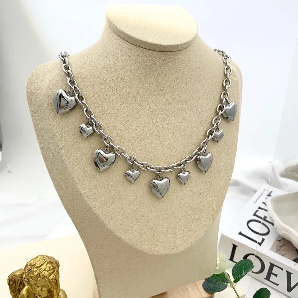 [CAC-103-3398N] Catena Con cuore  -Collana Corta in Acciaio - CAC-103-3398N (Argento)