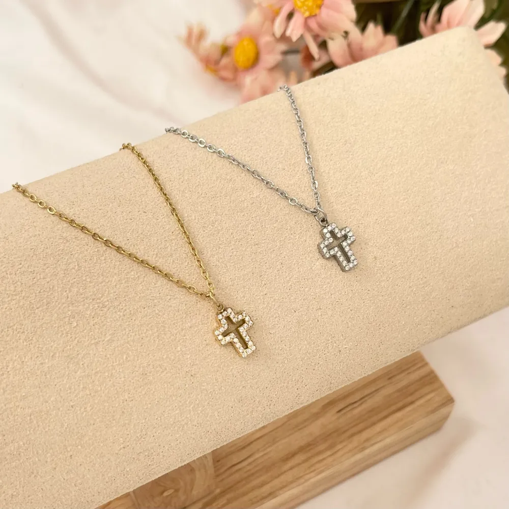 Croce-Collana Corta in Acciaio - CAC-103-AA2834N (Oro Giallo)