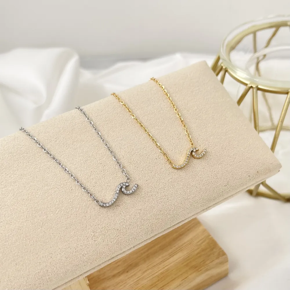 Onda-Collana Corta in Acciaio - CO-103-AA2843N (Oro Giallo)