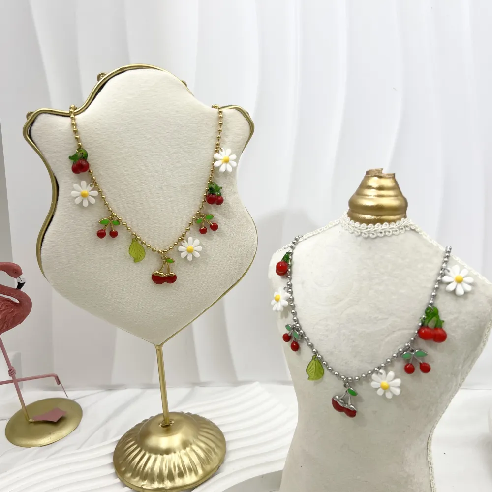 Ciliegia  Margherita -Collana Corta in Acciaio - CAC-732-384 (Argento)