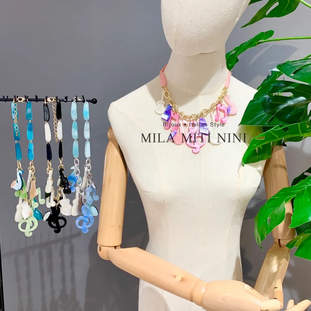 Nota Musicale-Collana Corta in Resina - CMC-13756A (Nero)