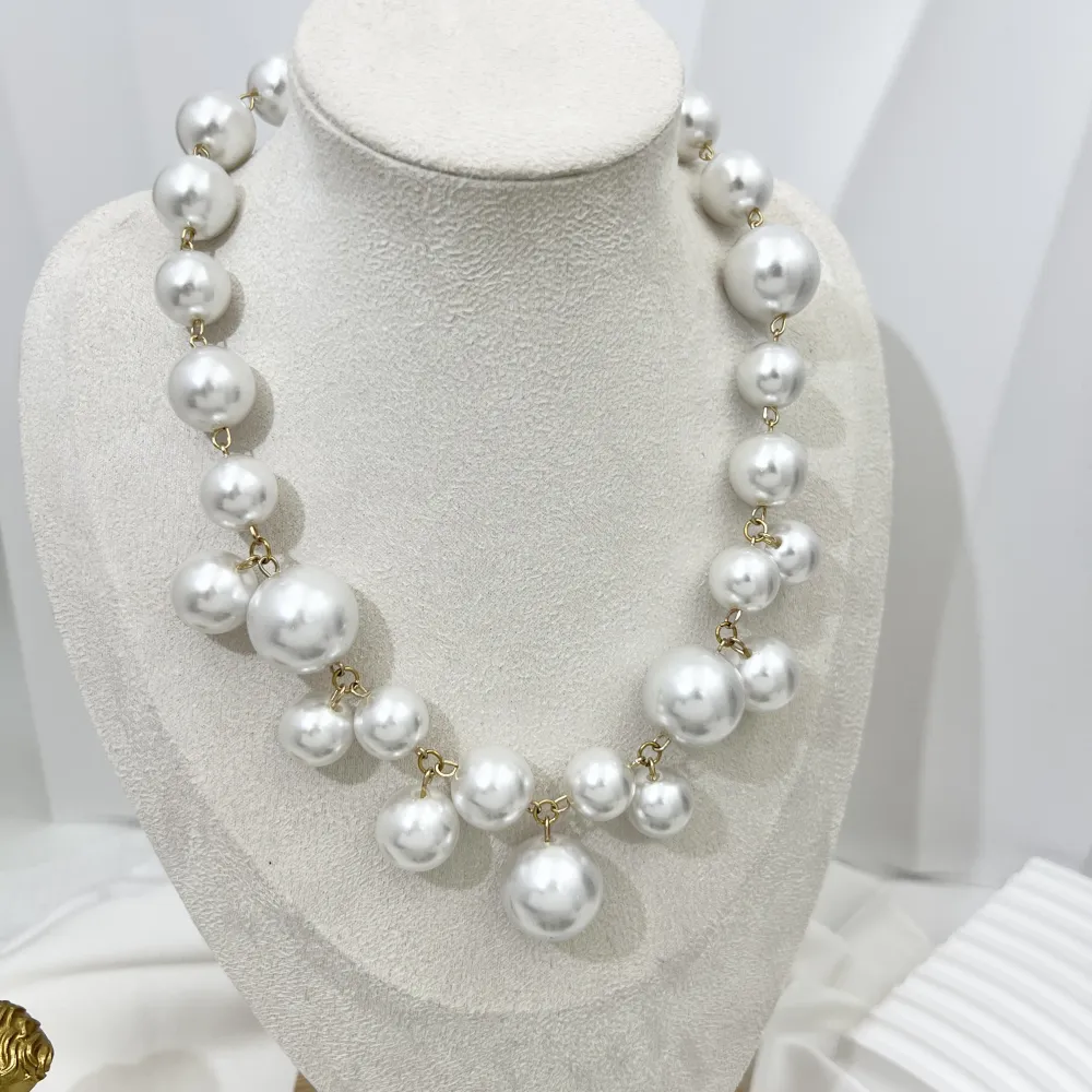 Pallina con Pendenti-Collana Corta Moda - CMC-488-49 (Argento)