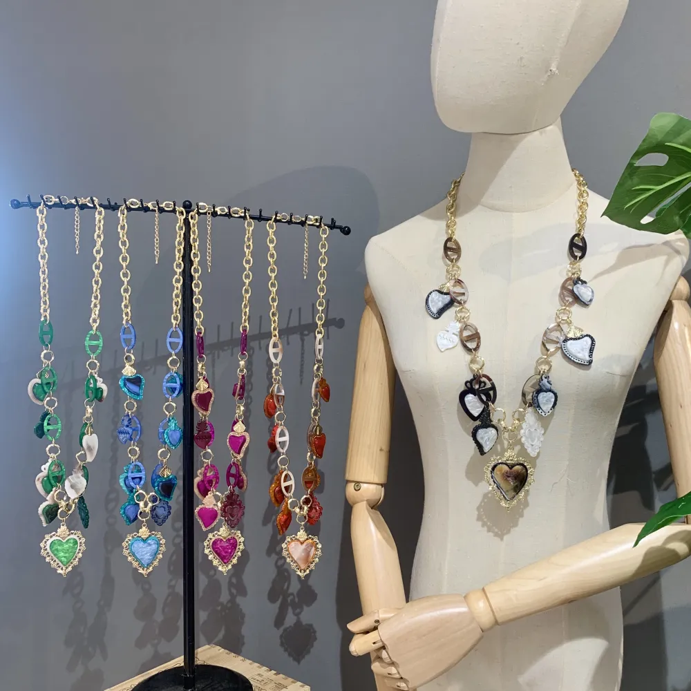 Sacro Cuore-Collana Lunga Moda in Resina - CML-121-61