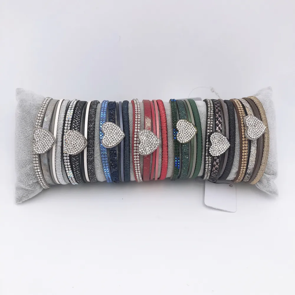 [Cuore strass - Bracciale similpelle mix 7 pcs] Bracciali con cuscino in omaggio - Cuore strass - Bracciale similpelle mix 7 pcs