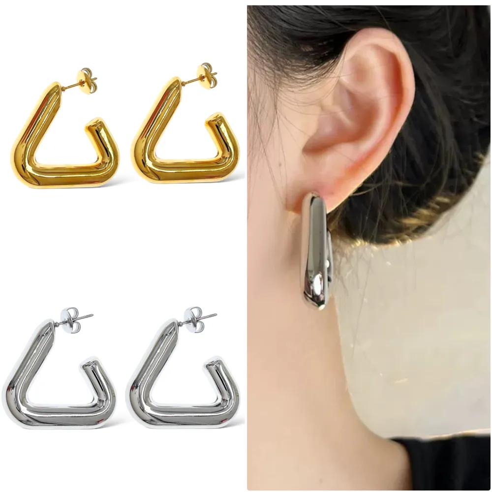 Cerchio Triangolo Medio-Orecchini in Acciaio - OR-103-AA5250E M  30x26mm (Argento)