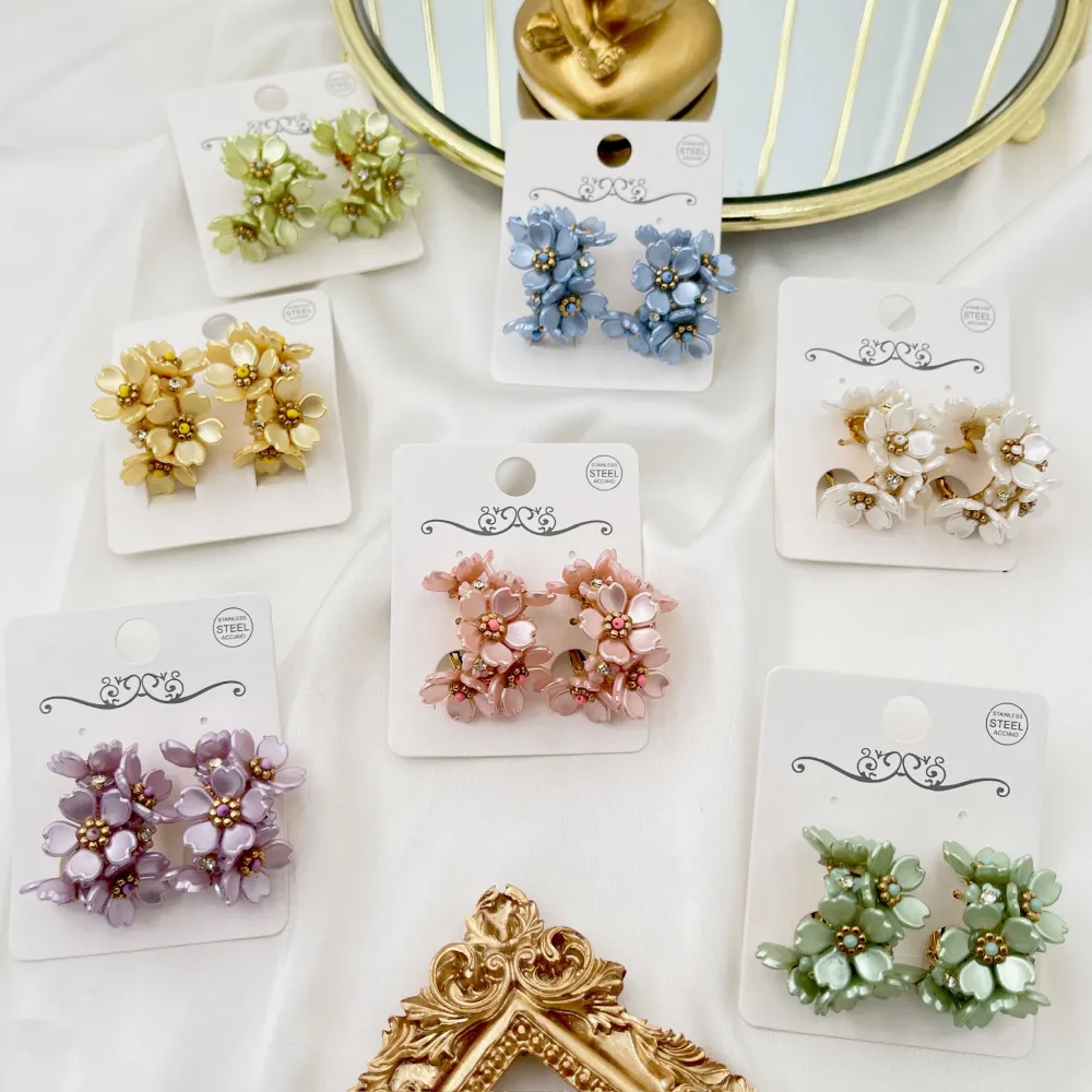 Cerchio Con fiore-Orecchini in Acciaio - OAP-732-344