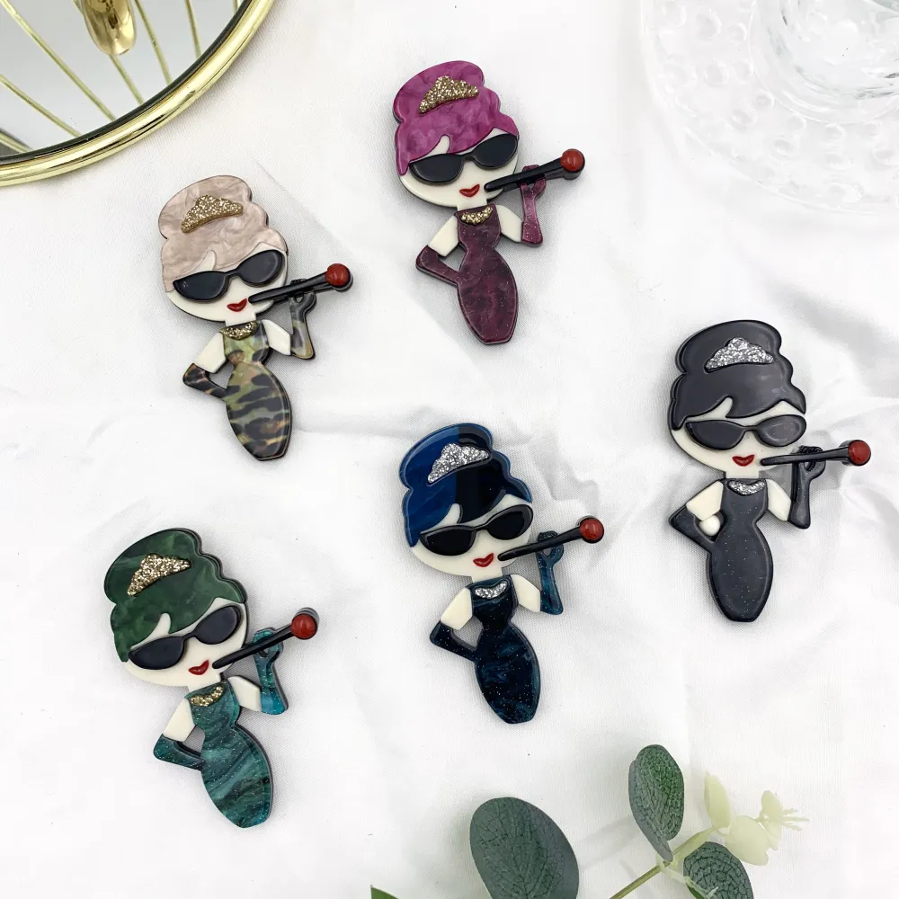 Donna-Spilla in Resina - SPM-1021