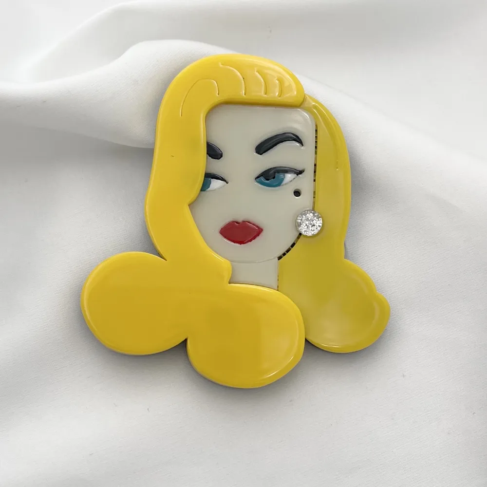 Donna-Spilla in Resina - SPM-121-64