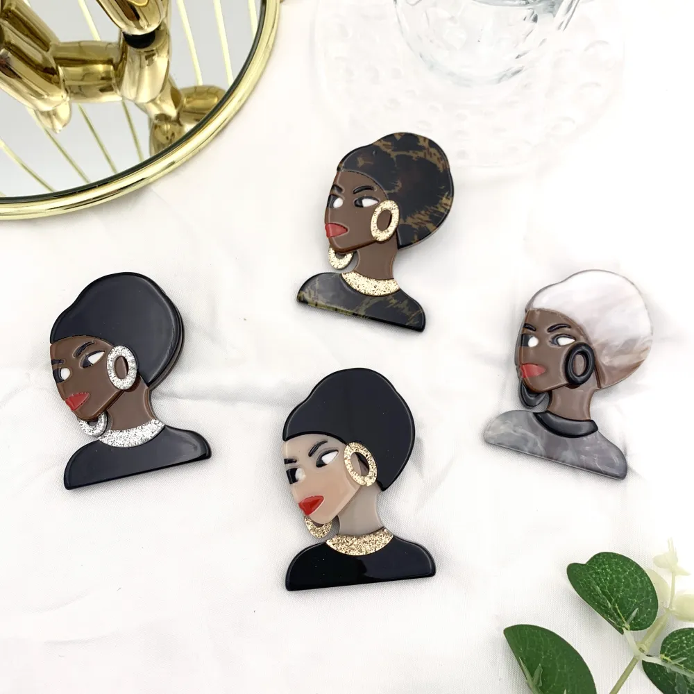 Donna-Spilla Moda in Resina - SPM-121-76