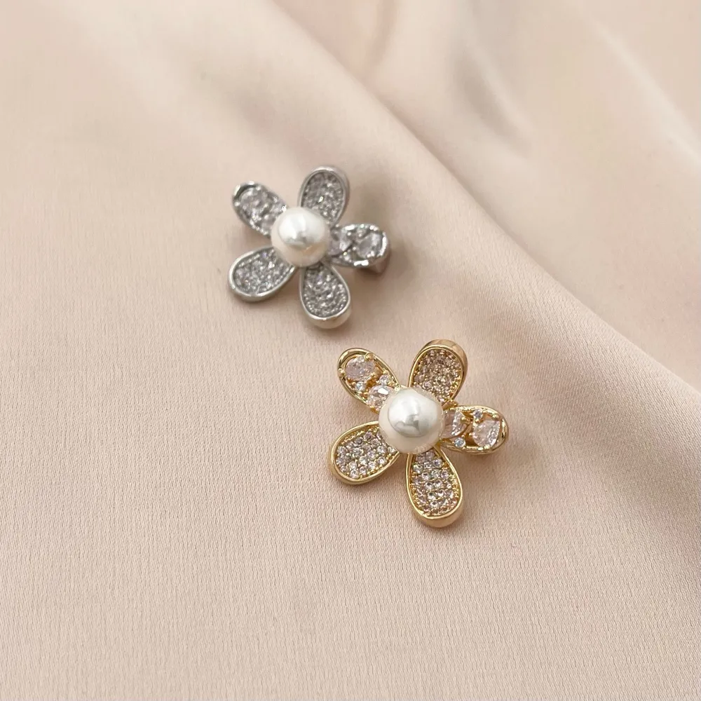 [SPM-506-207] Fiore-Spilla Piccola con Zirconia - SPM-506-207 (Argento)